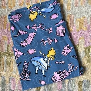 NWOT Disney x LuLaRoe leggings Tall & Curvy Alice in Wonderland NWOT